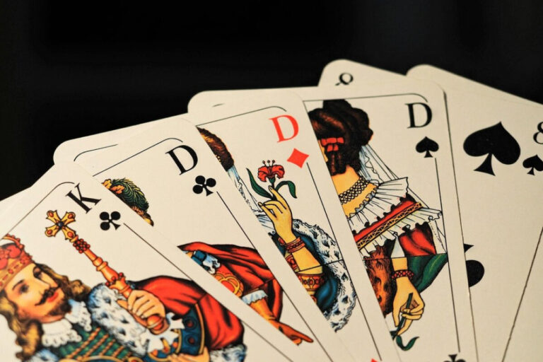 Jeux de cartes classiques en ligne : les meilleures plateformes 3 Jeux de cartes classiques en ligne : les meilleures plateformes