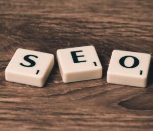 SEO et GEO B2B les industriels : le guide